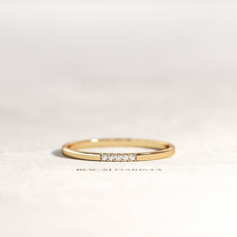 Diamant Ehering/14K 18K Gold Pave Micro Band Minimaler Petite Diamond Kleines von BocajNarima