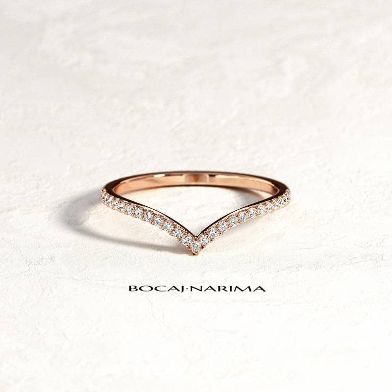 V Diamant Ring/Chevron Ehering Rose Gold Verschachtelung Pave Kontur Stapelbarer von BocajNarima