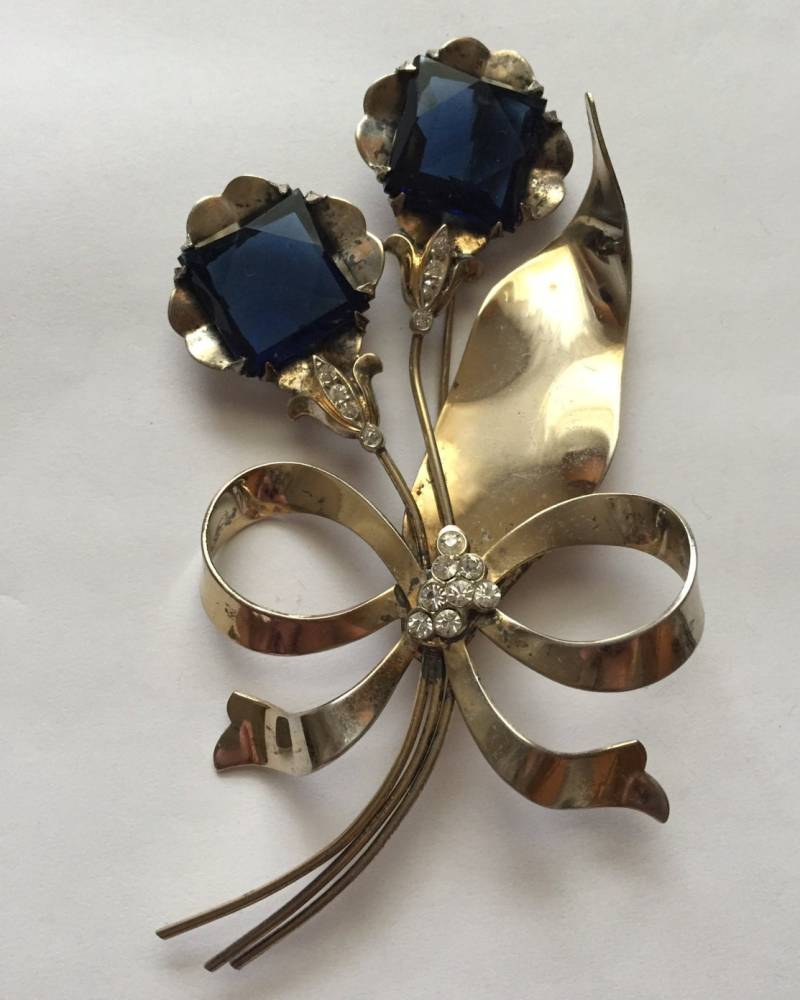 Vintage C.1940 Grosse Sterling Silber Vermeil Blau Glas Blume Pin Brosche von BodhisJunque