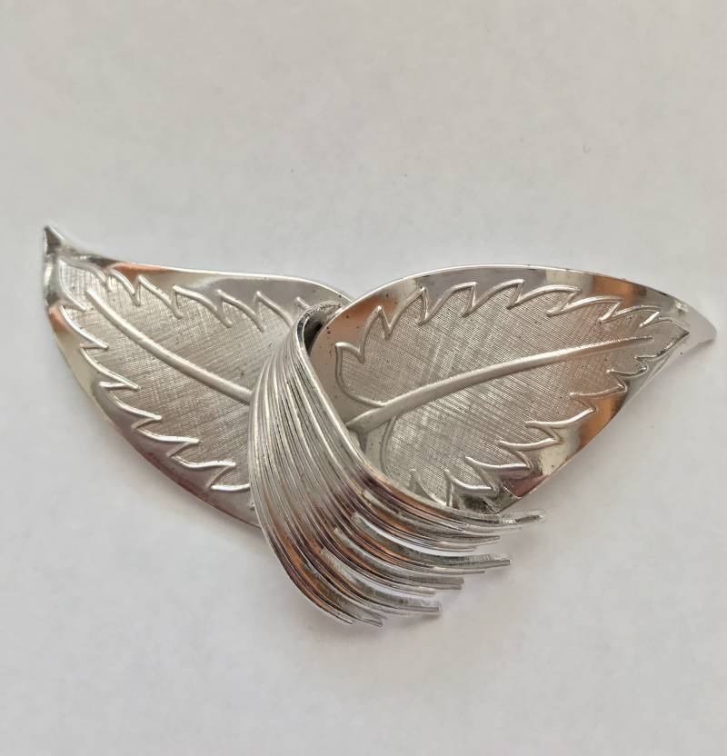 Vintage Corp Pegasus Pin Brosche Vintage Corp Pegasus Pin Brosche von BodhisJunque