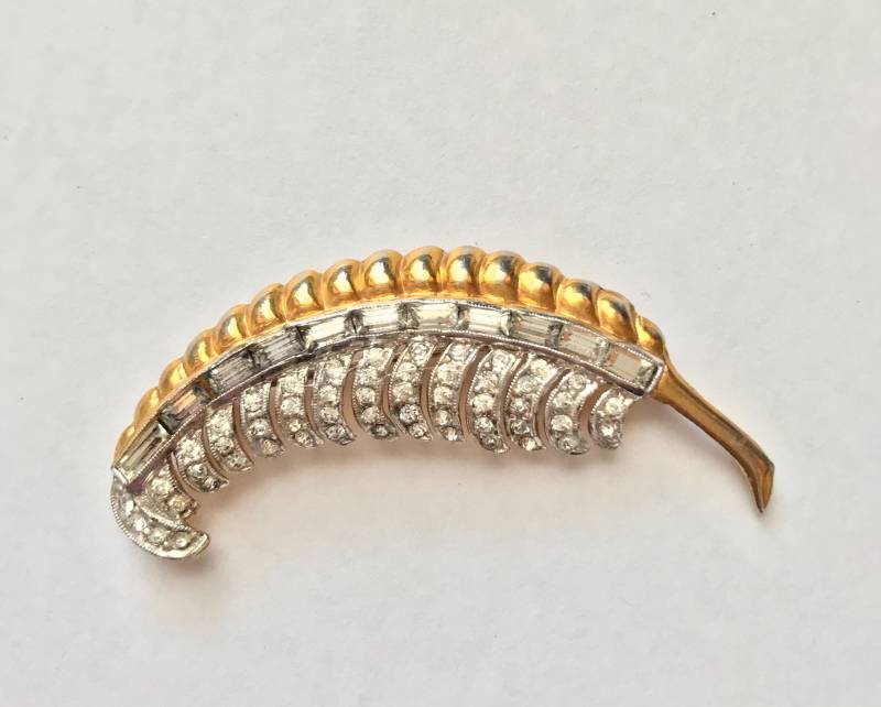 Vintage Gold Wash 1940 Strass Anstecknadel Vintage Gold Wash 1940 Strass Anstecknadel von BodhisJunque