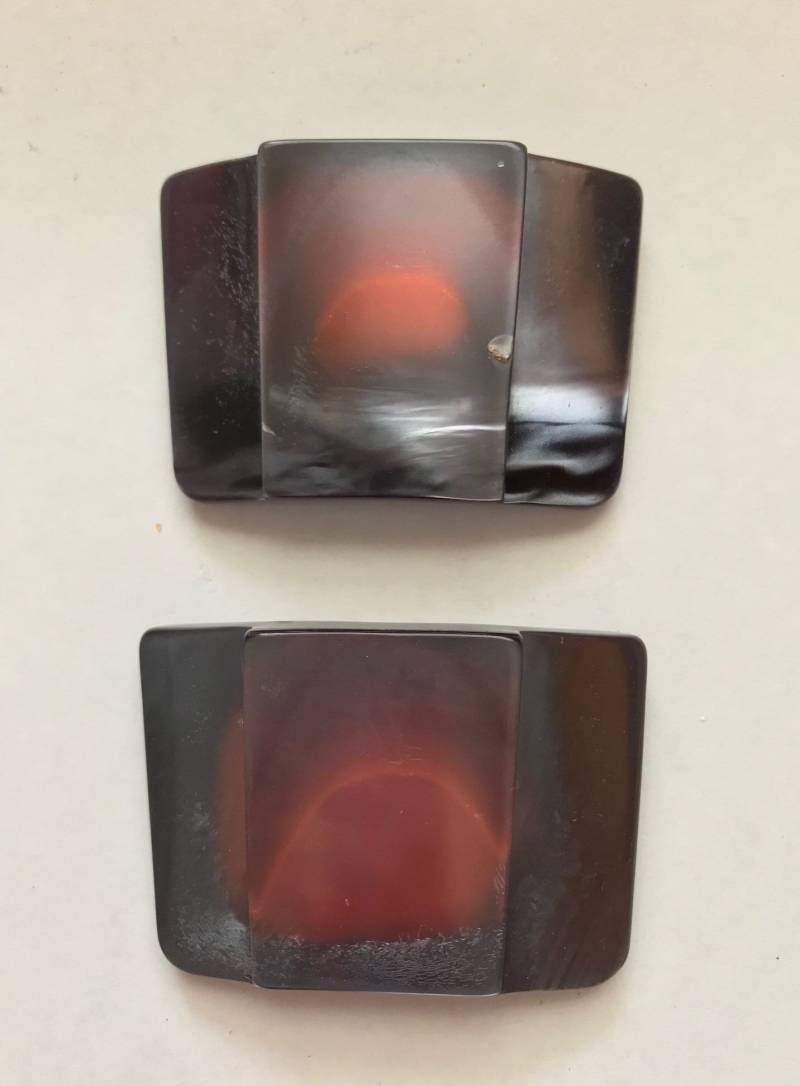 Vintage Lucite Schuhclips in Grau Und Kupferfarbe von BodhisJunque