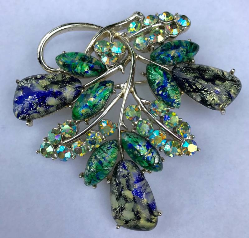 Vintage Rare Grün Ab Strass Osterei Blume Pin Brosche Coro Vintage Rare Grün Ab Strass Osterei Blume Pin Brosche Coro von BodhisJunque