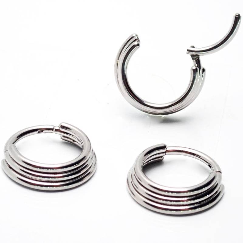 3-Tier Stacked Implant Grade Titan 10 Mm Clicker Septum/Daith/Helix 16G 3-Tier Stacked Implant Grade Titan 10 Mm Clicker Septum/Daith/Helix 16G von BodyClickers