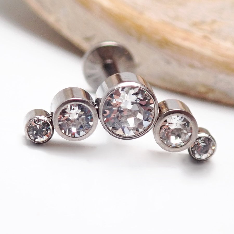 Klare Cz Cluster Implanart Titan Flatback Piercing 18G, 16G, 14G von BodyClickers
