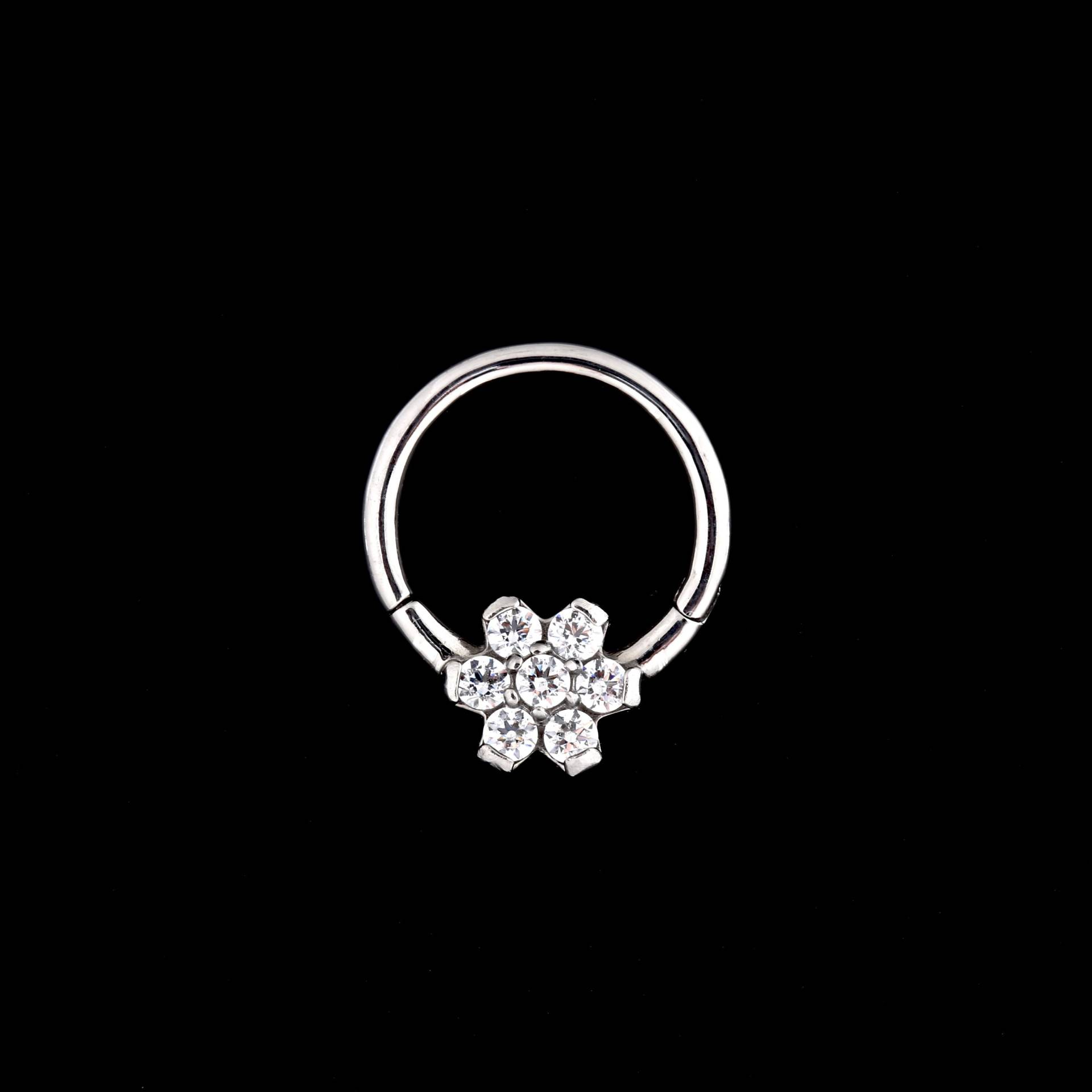 Blumen Septum Clicker, Swarovski Cz Chirurgenstahl Daith Ring | 16G von BodyJewelsCreations