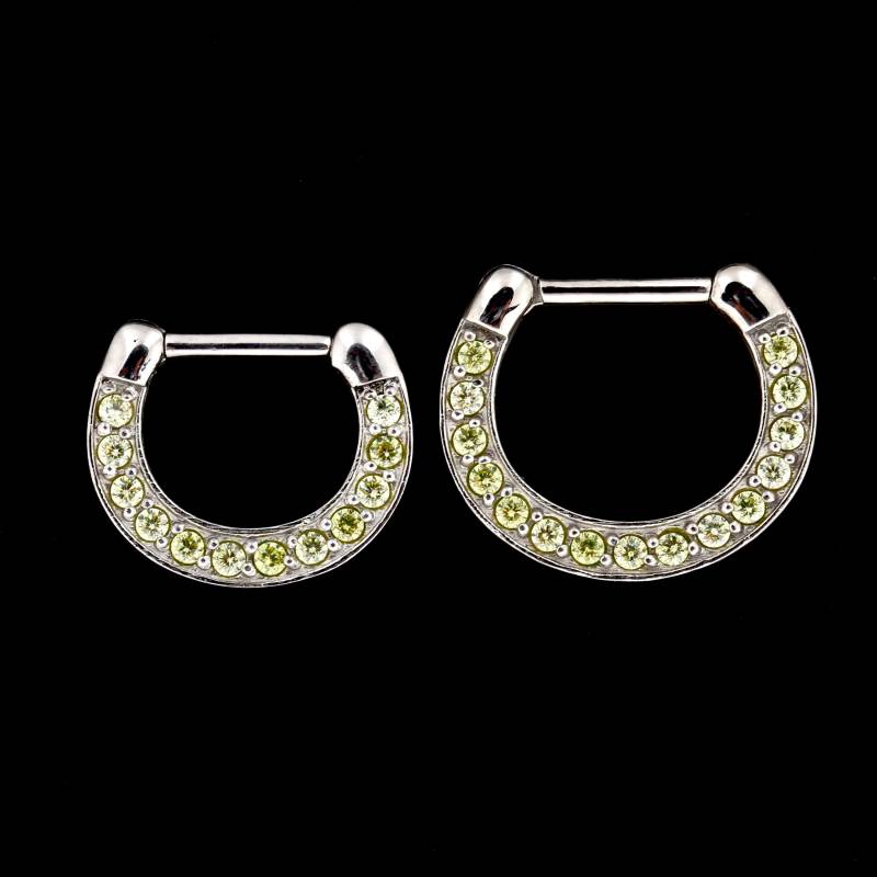 Chirurgenstahl Septum Clicker, Laurel Grün Swarovski Cz, Daith Ring 16G von BodyJewelsCreations