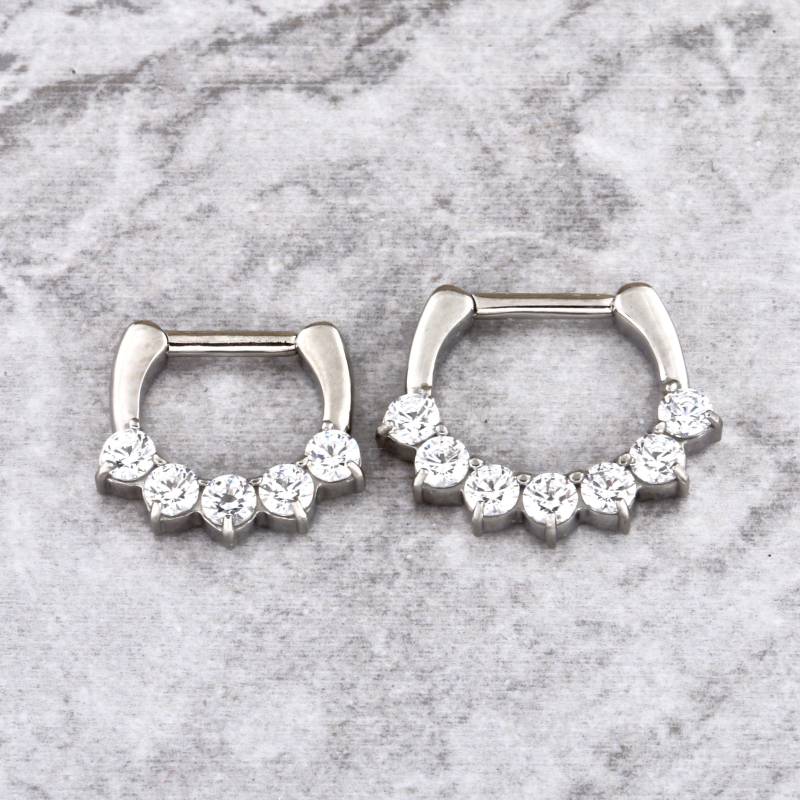 Chirurgenstahl Septum Clicker, Swarovski Cz Daith Ring | 16G, 6 Mm Oder 8 Mm von BodyJewelsCreations