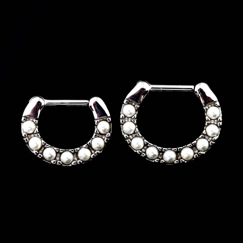 Perle Septum Clicker, Daith Piercing Ring Aus Chirurgenstahl 316L, 16G von BodyJewelsCreations