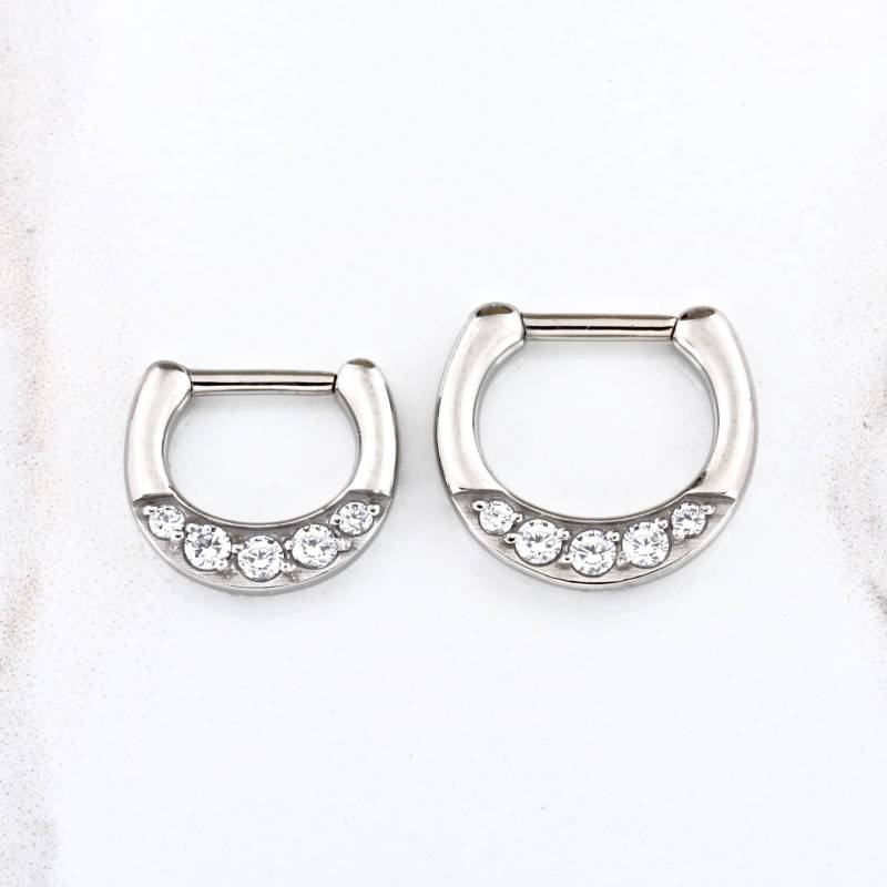 Septum Clicker Aus Chirurgenstahl Mit Swarovski Cz, 16G von BodyJewelsCreations