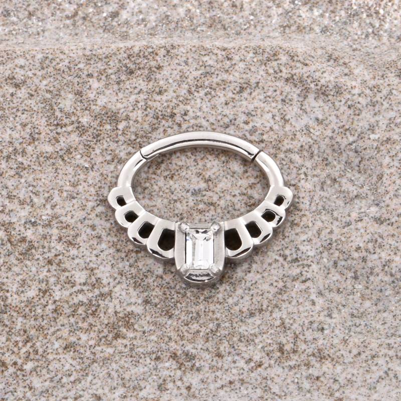 Swarovski Cz Septum Clicker, Chirurgenstahl Daith Ring | 16G - 7 Mm von BodyJewelsCreations