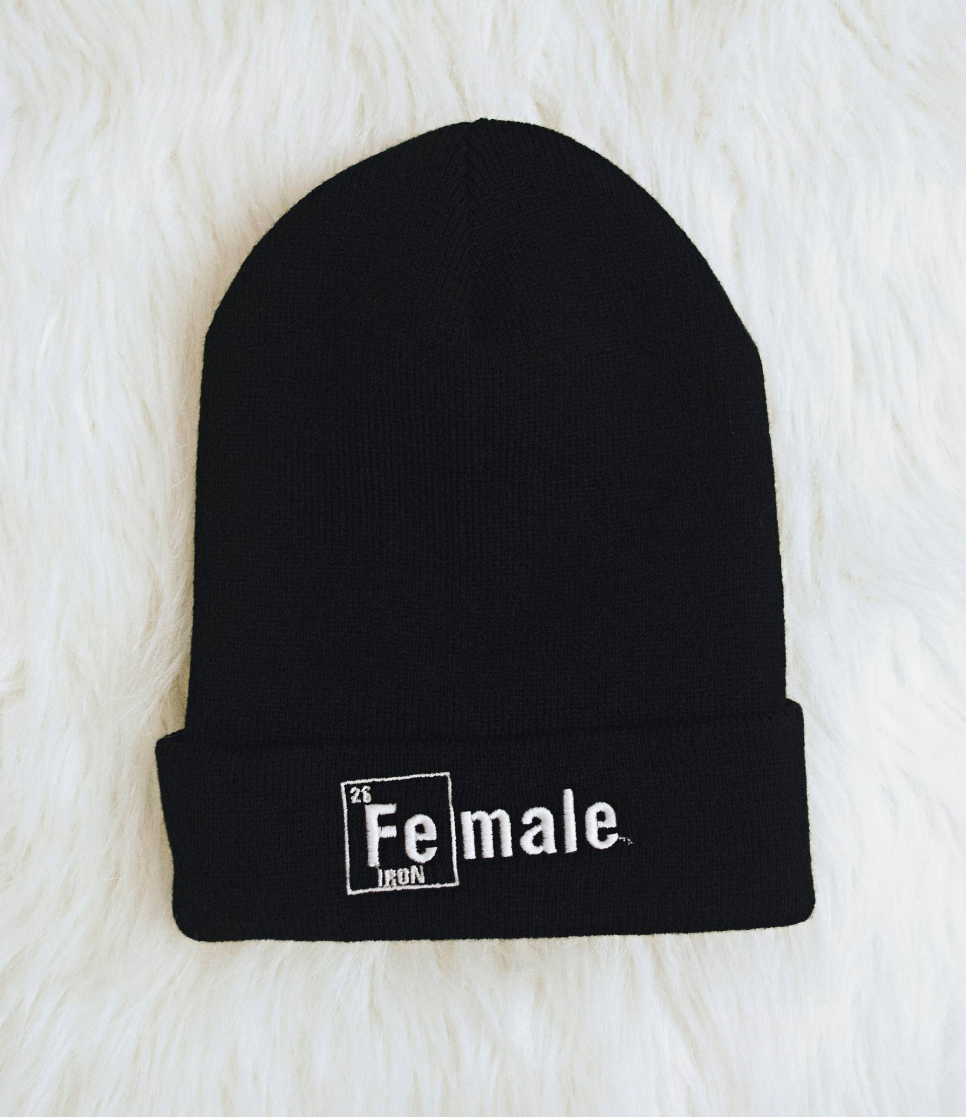 Damen Bodybuildher™ "Iron Female" Gefesselt Stricken Mütze-Winter Hut-Beanies-Skulls Caps von BodybuildHER