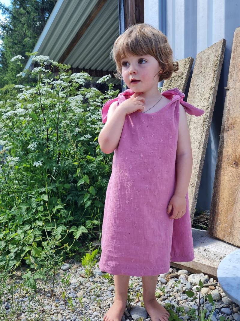 Knotenkleid, Trägerkleid, Musselinkleid, Sommerkleid von Boedabutik