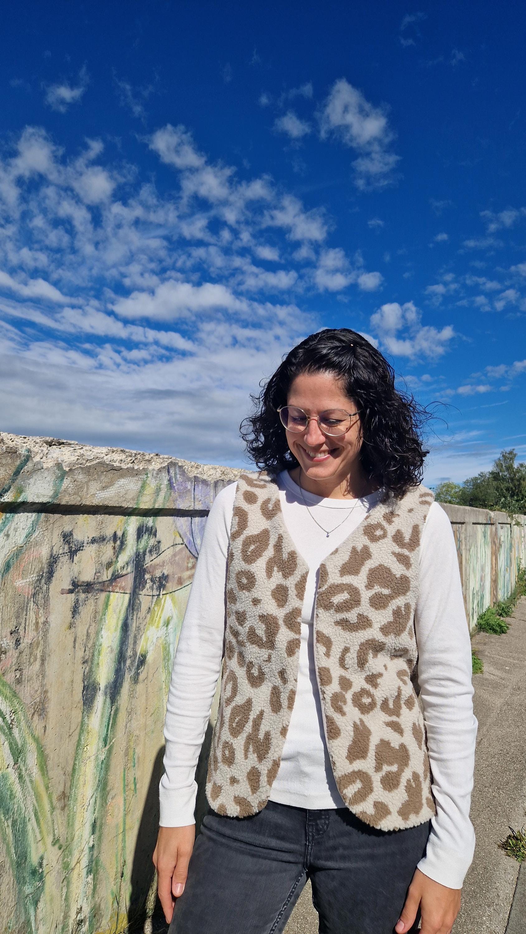 Weste Damen Leoprint Teddyweste Oversize von Boedabutik