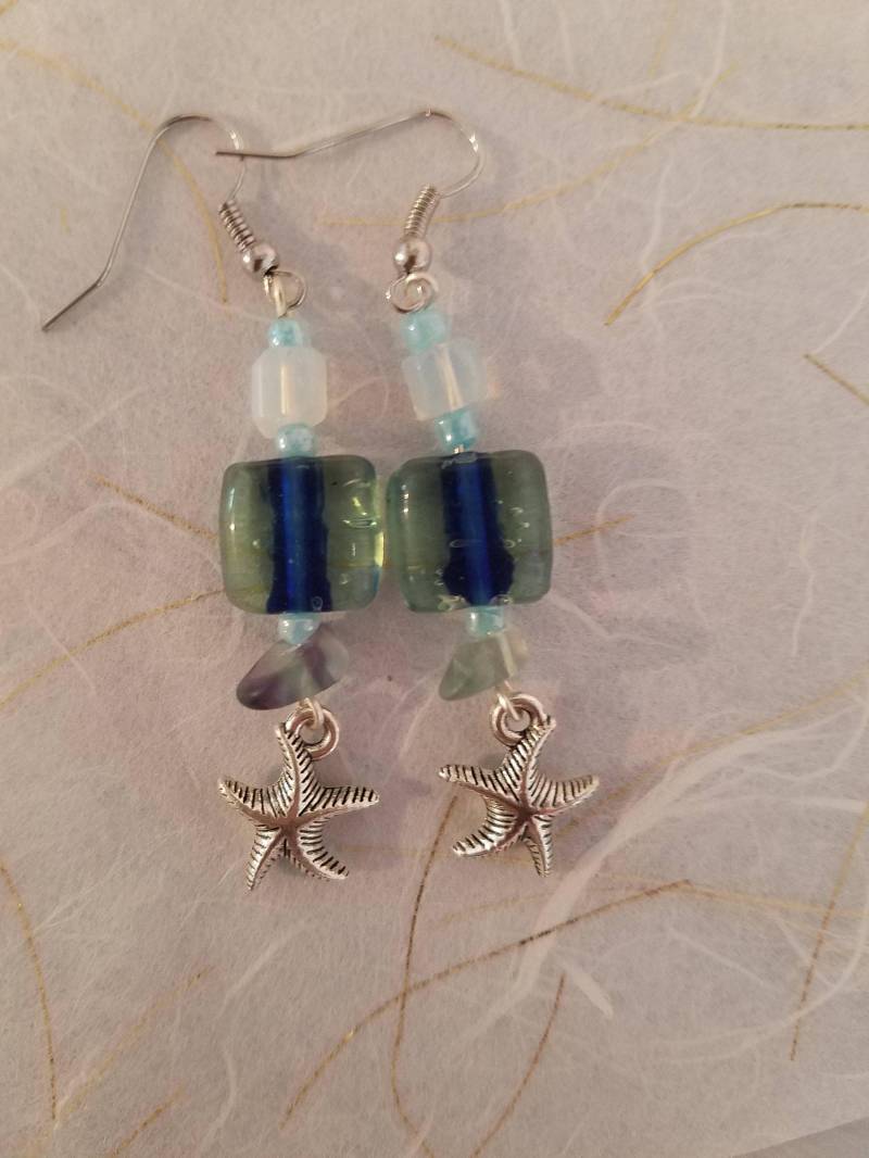 Seestern Und Glas-Perlen-Ohrringe Seestern Und Glas-Perlen-Ohrringe von BohemianBabeDesign