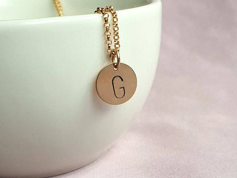 Handgestempelte Initial Halskette Gold Filled Personalisierter Schmuck Handgestempelte Initial Halskette Gold Filled Personalisierter Schmuck von BohemianPleasures