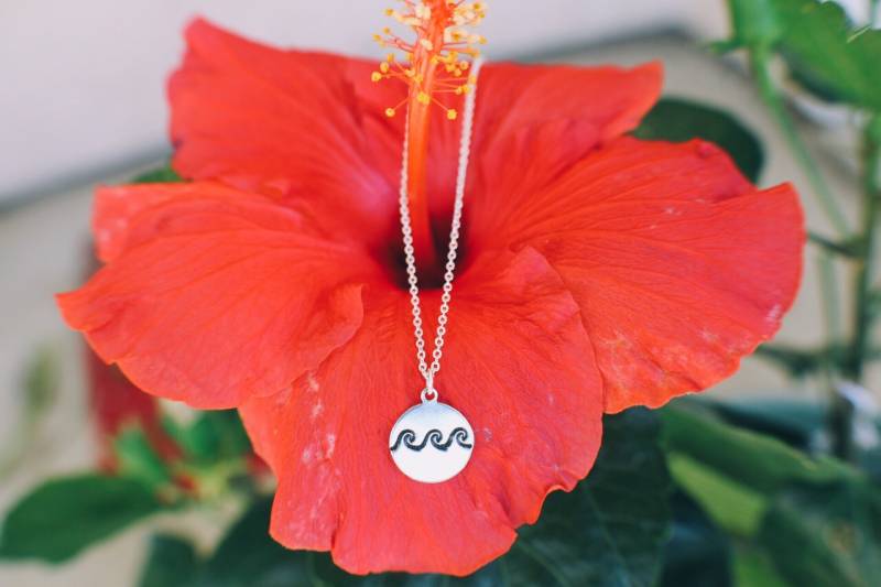 Dreifache Wellen Zierliche Hand Gestempelte Halskette von BohemiansCloset