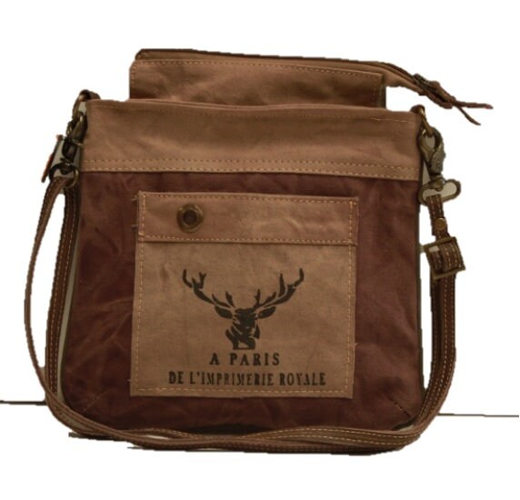 Rentier Sling Bag von Bohemiobags