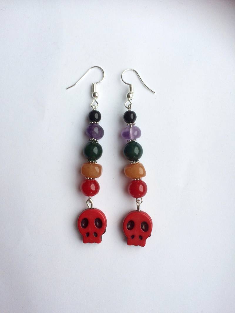 Halloween Ohrringe, Edelstein Chakra Spirituell, Boho Amethyst Totenkopf Ohrringe von BohoBeadsEtsyShop