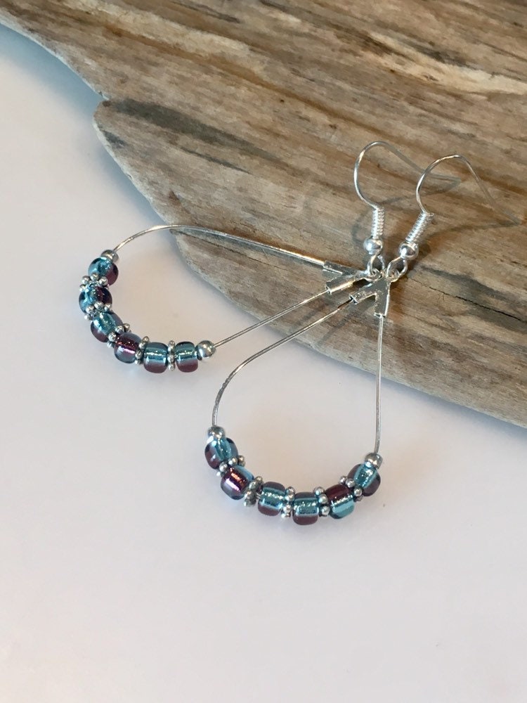 Teardrop Ohrringe, Silber, Aqua Blaue Miyoki Perlen, Multi Farbige Boho Ohrringe Teardrop Ohrringe, Silber, Aqua Blaue Miyoki Perlen, Multi Farbige Boho Ohrringe von BohoBlissCreations