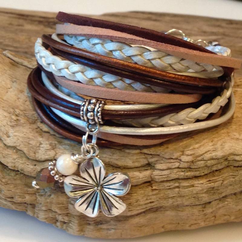 Verkaufsschlager Boho Wickelarmband, Leder Dreifach Benutzerdefinierte Armband, Schichtung, Bettelarmband, Hellbraun, Weiß, Kupfer, Braun von BohoBlissCreations