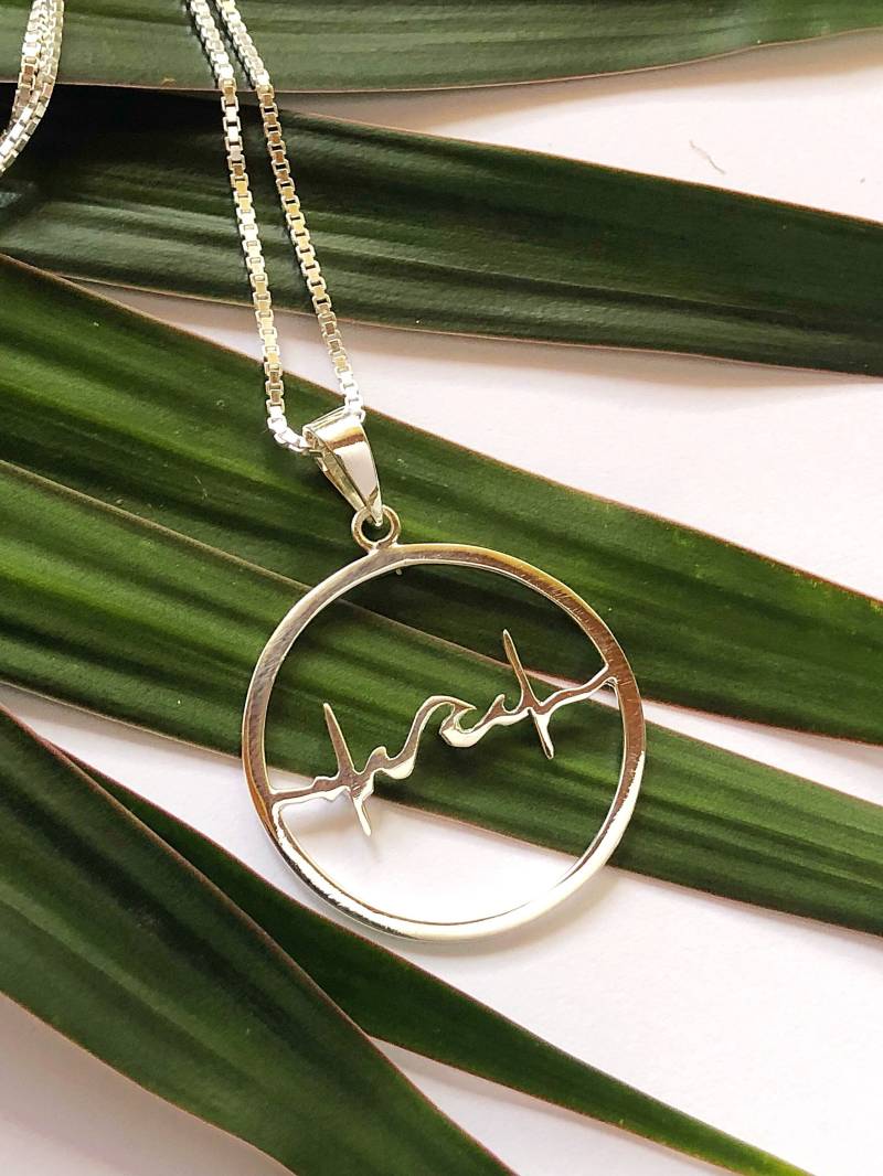 sterling Silber Herzschlag-Welle Anhänger Handgemachter Ozean Schmuck von BohoChicHawaii