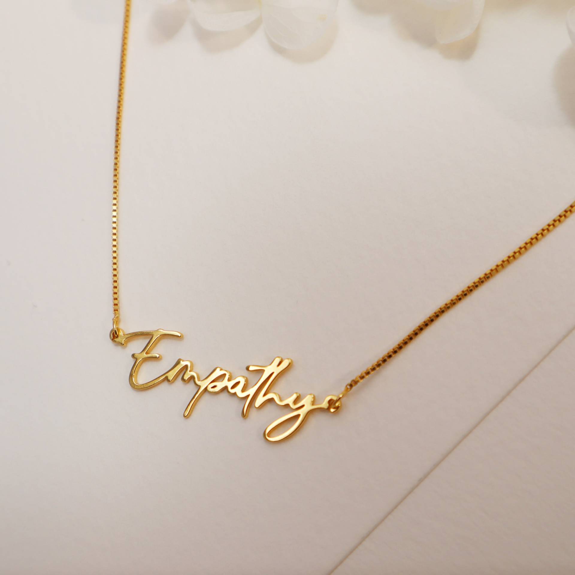 Name Halskette Mit Box Kette Personalisierte Namenskette Individuelle Personalisiertes Geschenk Name Halskette Mit Box Kette Personalisierte Namenskette Individuelle Personalisiertes Geschenk von BohoEcoPhilia