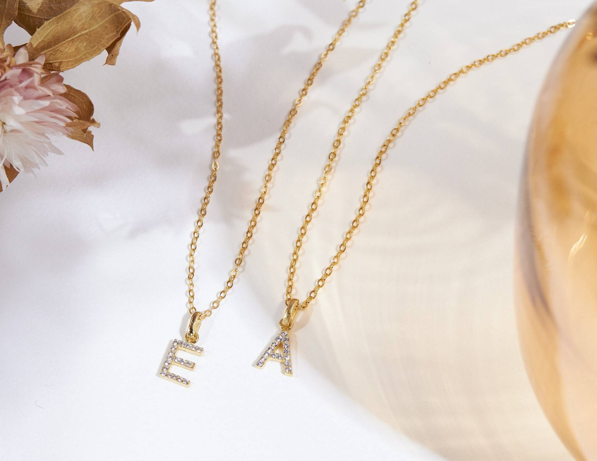 Pavé Anfangshalskette Cz Diamant Buchstabe Halskette Zierlicher Goldbuchstabe Anhänger Personalisierter Schmuck Brautjungfer Geschenke Pavé Anfangshalskette Cz Diamant Buchstabe Halskette Zierlicher Goldbuchstabe Anhänger Personalisierter Schmuck Brautjungfer Geschenke von BohoEcoPhilia