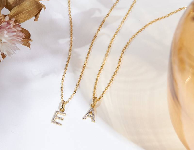 Pavé Anfangshalskette Cz Diamant Buchstabe Halskette Zierlicher Goldbuchstabe Anhänger Personalisierter Schmuck Brautjungfer Geschenke Pavé Anfangshalskette Cz Diamant Buchstabe Halskette Zierlicher Goldbuchstabe Anhänger Personalisierter Schmuck Brautjungfer Geschenke von BohoEcoPhilia