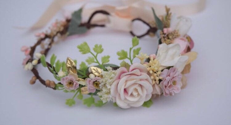 Blush Blumen Baby Krone Rosa & Blattgold, Newborn Photo Prop von BohoHaloCompany