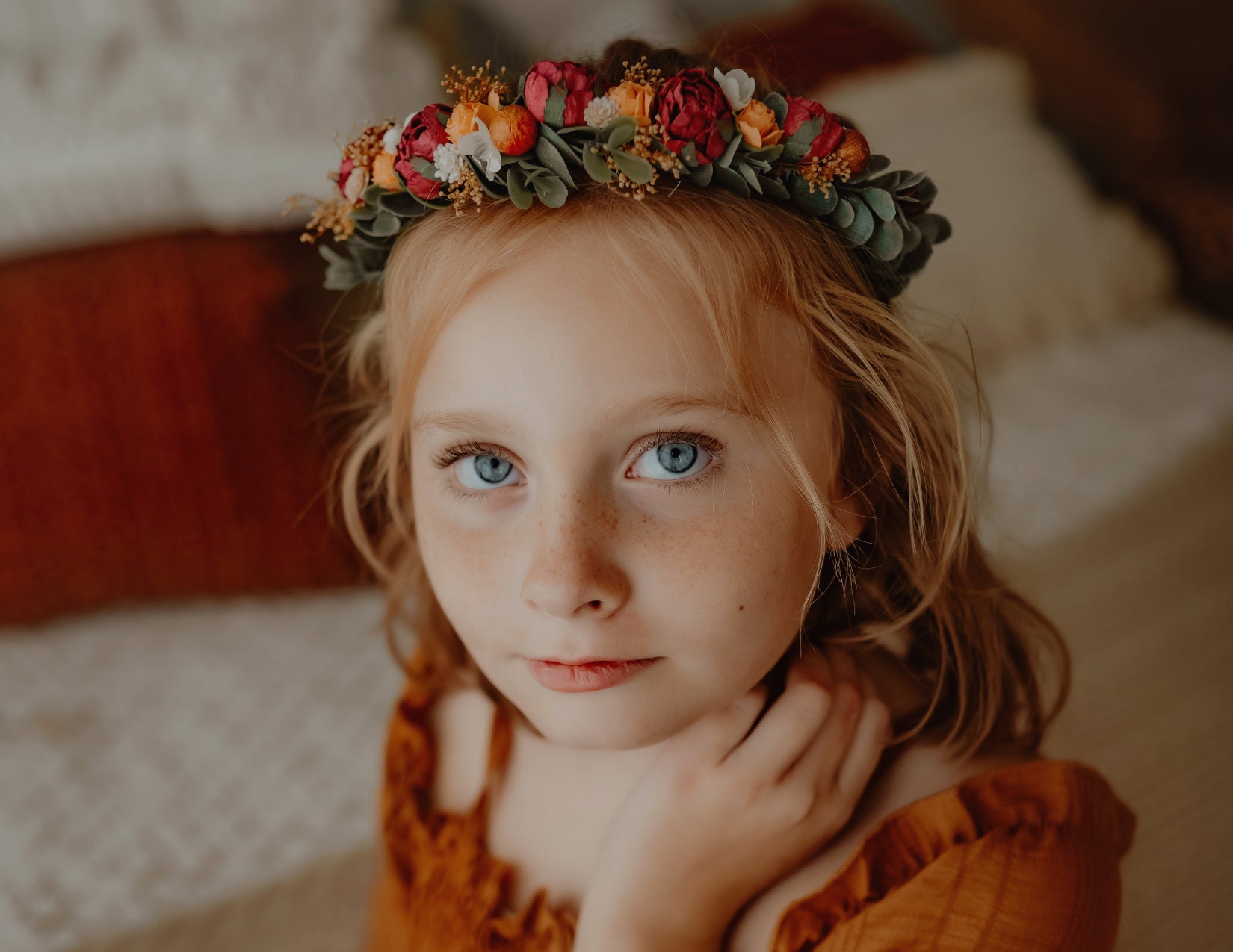 Preiselbeer-Kürbis Blumenkranz Herbstliche Hochzeits-Fotorequisite von BohoHaloCompany