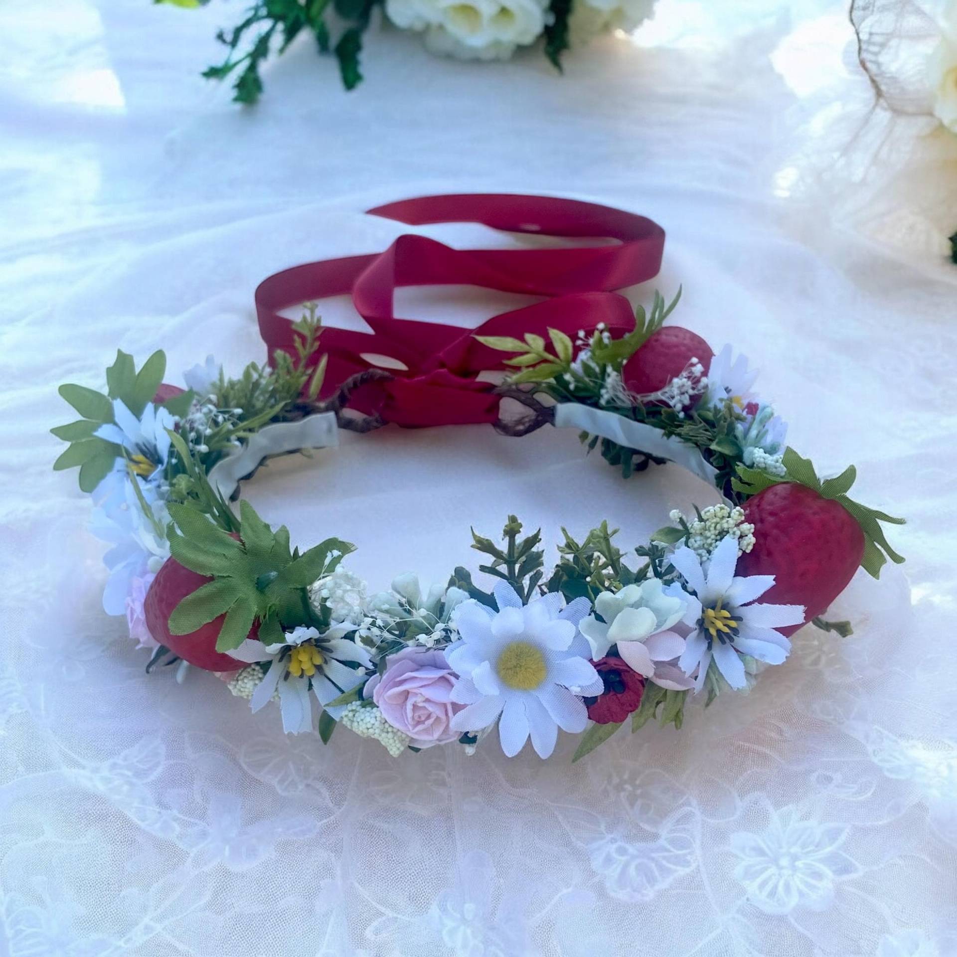 Erdbeer Blumenkrone Beere Erster Geburtstag Fotorequisite von BohoHaloCompany