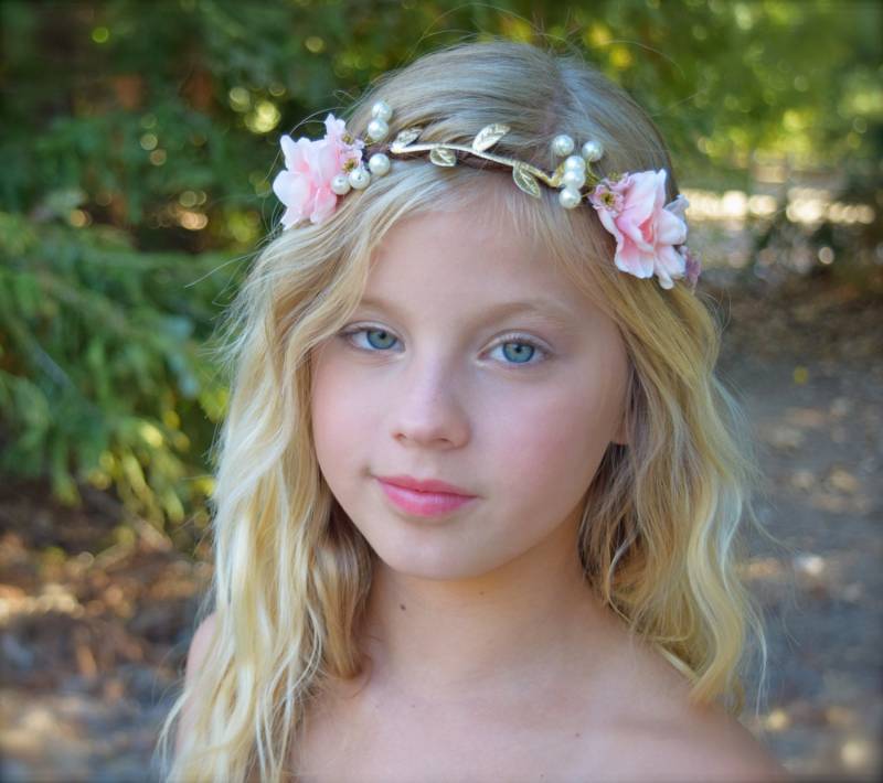 Pinke Perlenblumenkrone Braut Kopfschmuck, Fee-Prinzessin Halo Pinke Perlenblumenkrone Braut Kopfschmuck, Fee-Prinzessin Halo von BohoHaloCompany