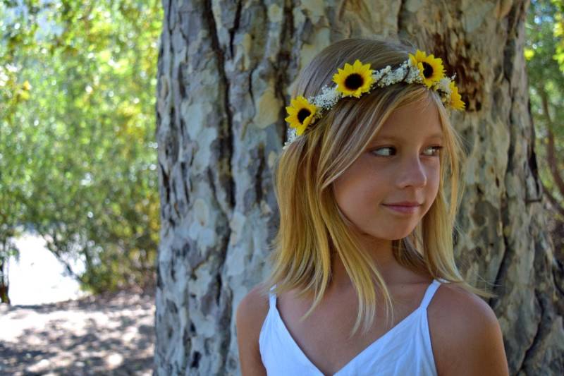 Rustikale Sonnenblume Blumenmädchen Krone Stardust Halo, Hochzeit Im Herbst Fotorequisite von BohoHaloCompany