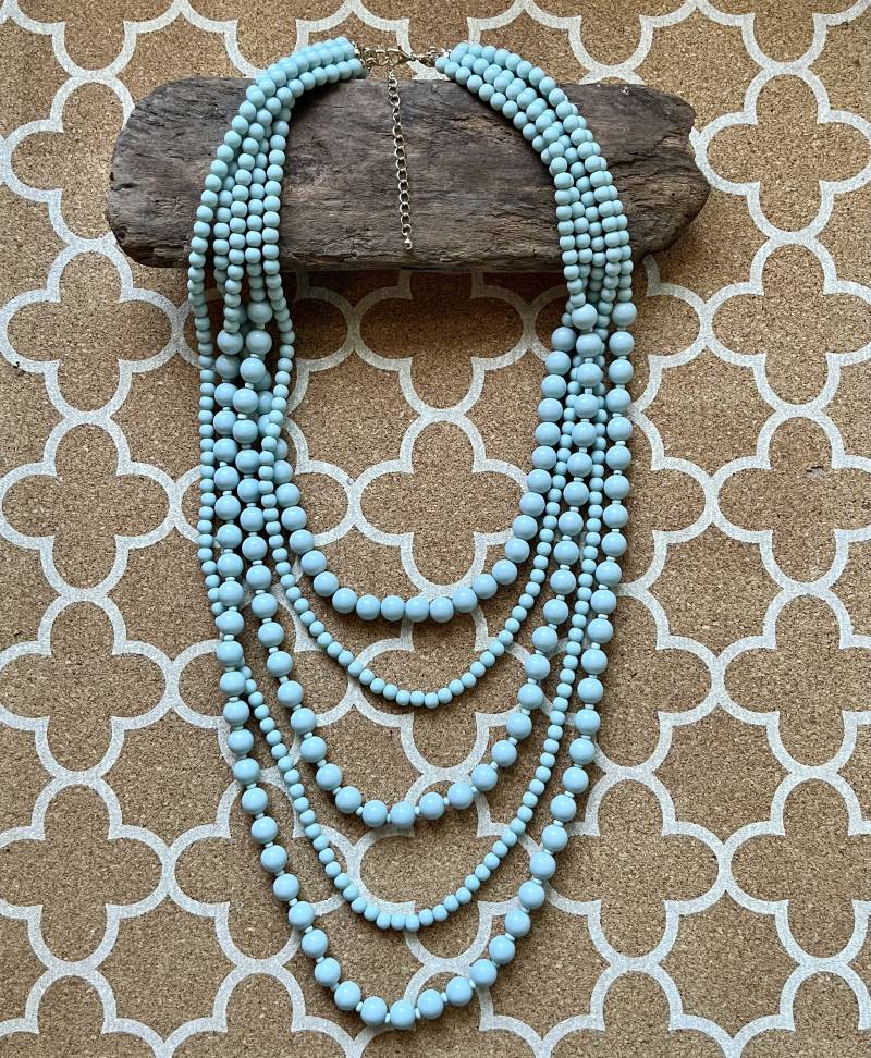 Mintgrüne Lange Mehrschichtige Bubble Bib Perlen Kronleuchter Perle Statement Halskette Mehr Farben von BohoJewelBoutique