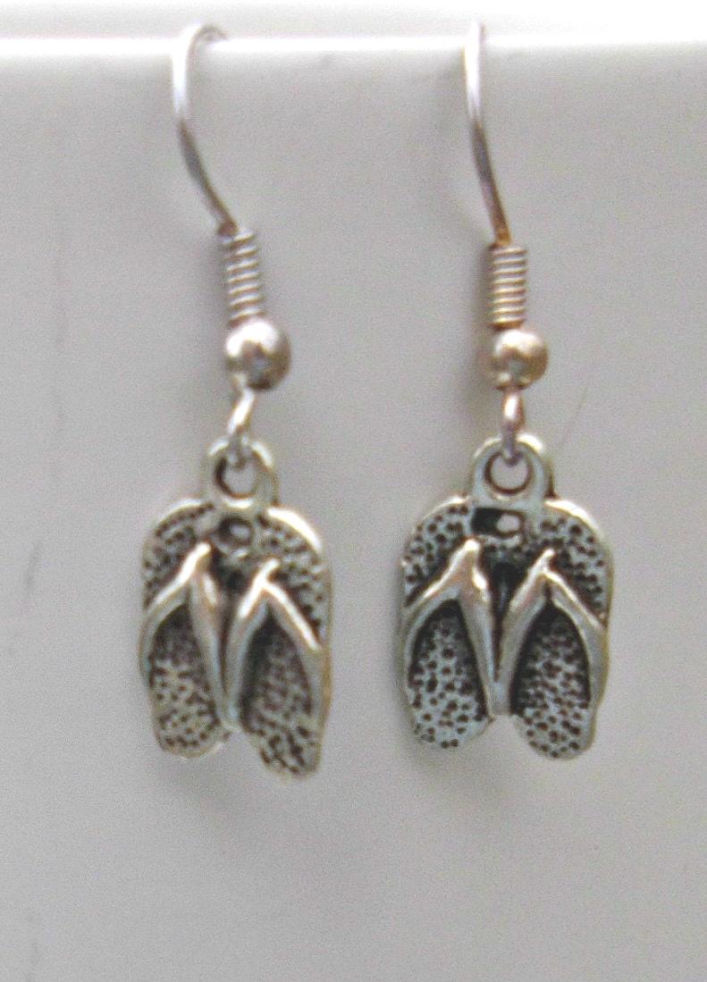 Flip Flop Ohrringe, Silber Flops, Baumeln Strand Sommer Schmuck, Sandale Ohrringe von BohoJewelrybySusan