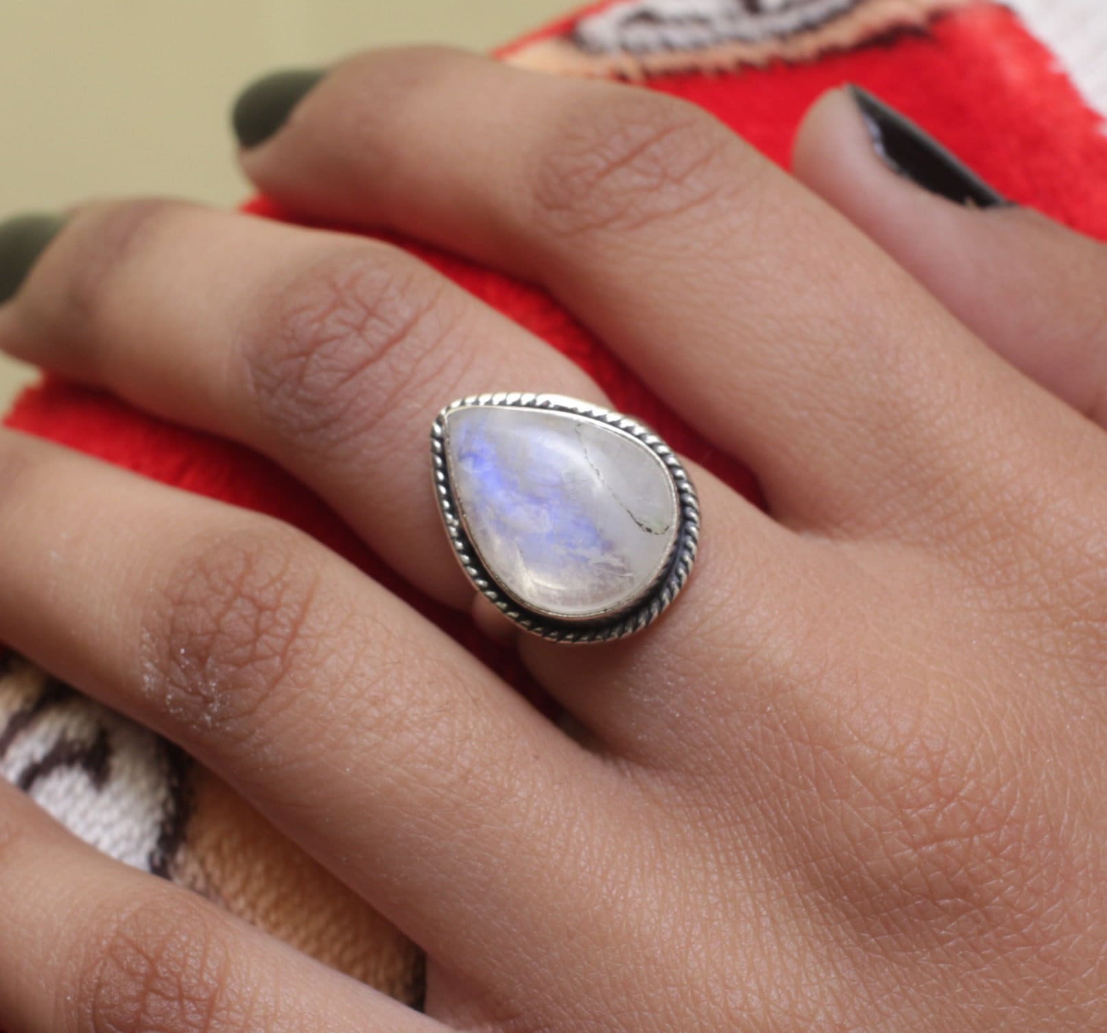 Mondstein Ring, Handgemachter Frauen Zierliche 925 Silber Statement Schmuck, Edelstein Natürlicher Mondstein Ring, Handgemachter Frauen Zierliche 925 Silber Statement Schmuck, Edelstein Natürlicher von BohoMagicShop925