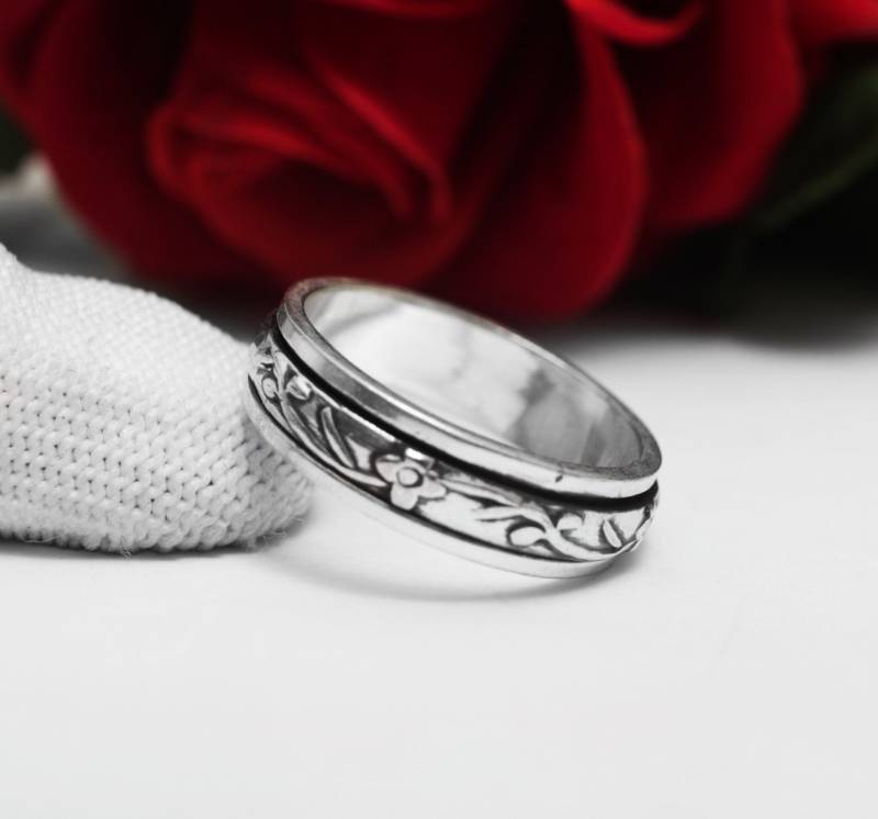 Spinner Ring, Handgefertigter 925 Silber Sorgen Angst Fidget Spin Band Daumen Boho Ring von BohoMagicShop925
