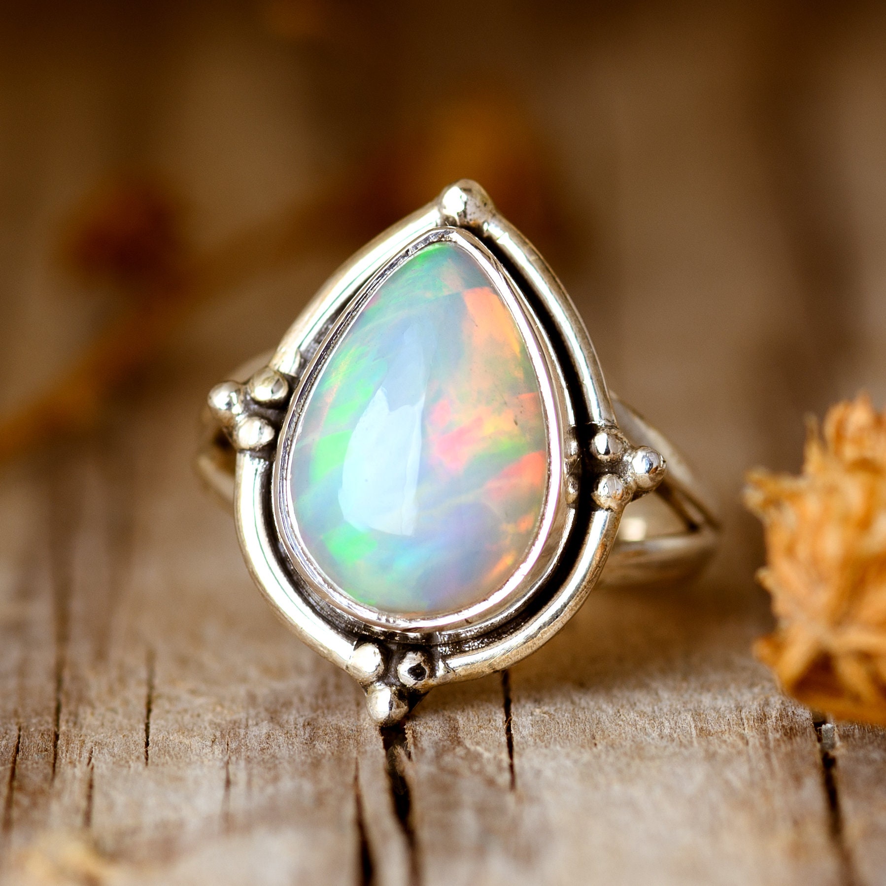 Opal Teardrop Ring Für Frauen, Sterling Silber Ring, Edelstein Birnring Opal Teardrop Ring Für Frauen, Sterling Silber Ring, Edelstein Birnring von BohoMagicSilver