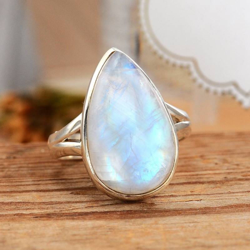 Regenbogen Mondstein Ring, Sterling Silber Ringe Für Frauen, Boho Einfacher Ring Mit Stein, Geburtsstein Teardrop Edelstein Schmuck von BohoMagicSilver