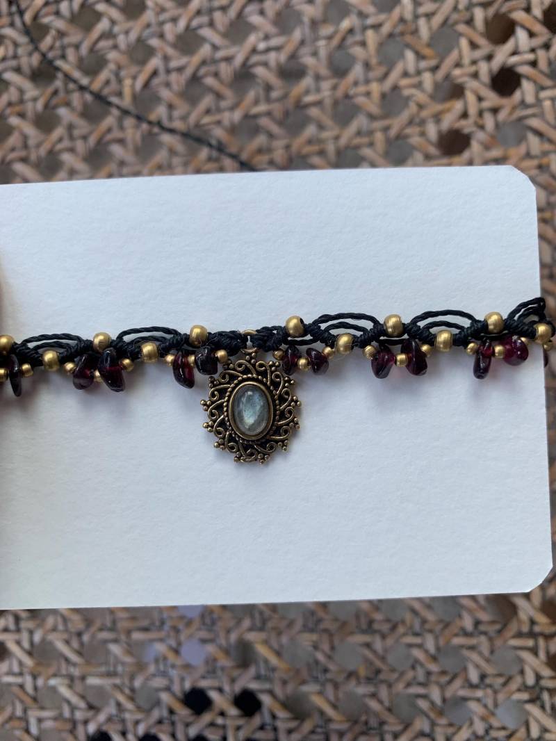 Makramee Kette Mit Messinganhänger Makramee Kette Mit Messinganhänger von BohoSoulLiz