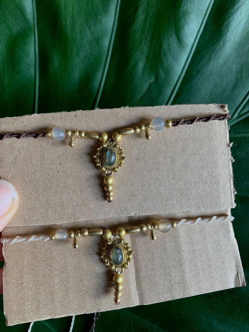 Makramee Kette Mit Messinganhänger Makramee Kette Mit Messinganhänger von BohoSoulLiz