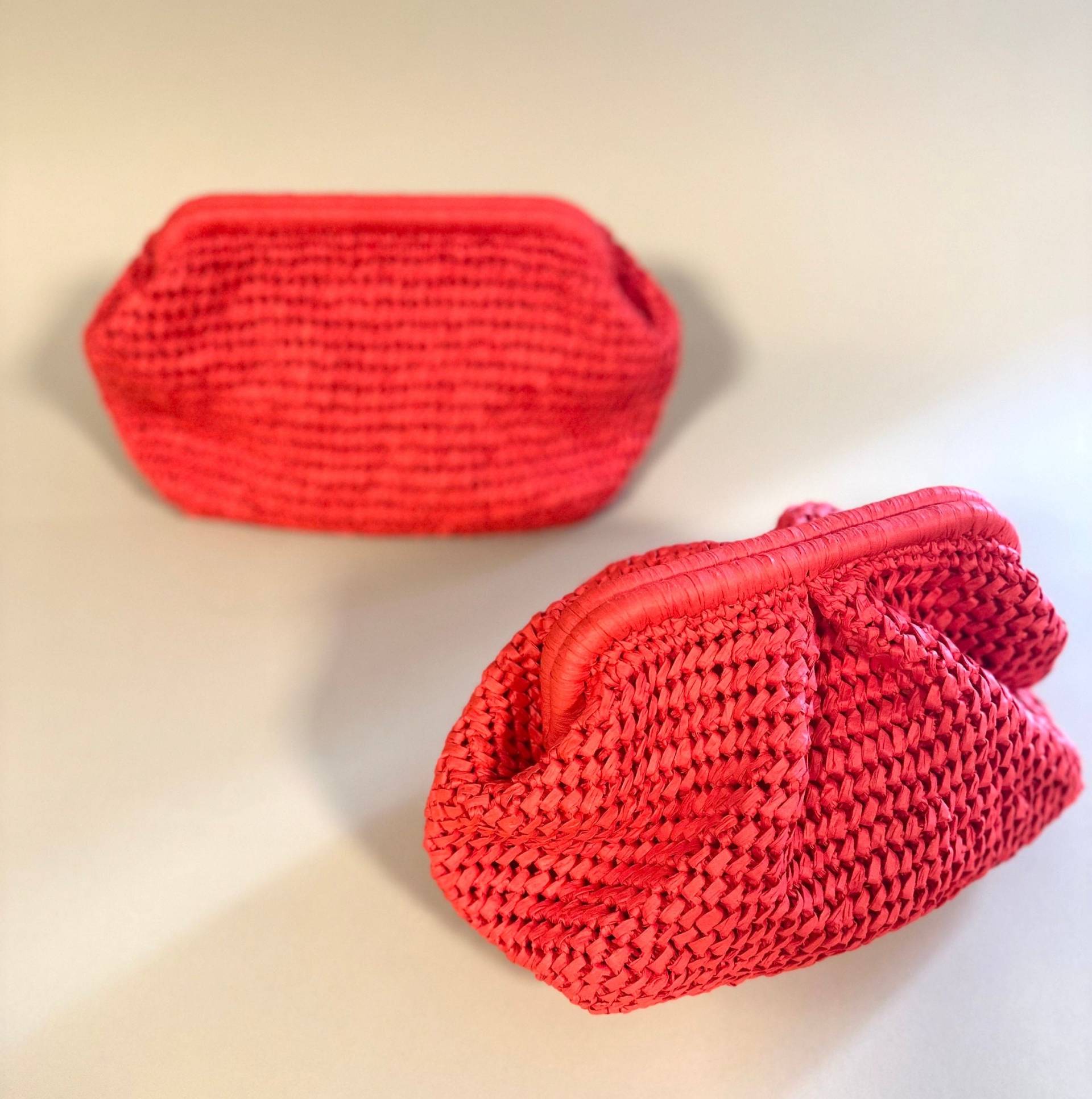 Granatapfelblüte Farbe Raffia Clutch Tasche, Mallorty Clutch, Stroh Clutch, Orange Beutel Handgestrickte Gehäkelte Tasche von BohoTaschDesign