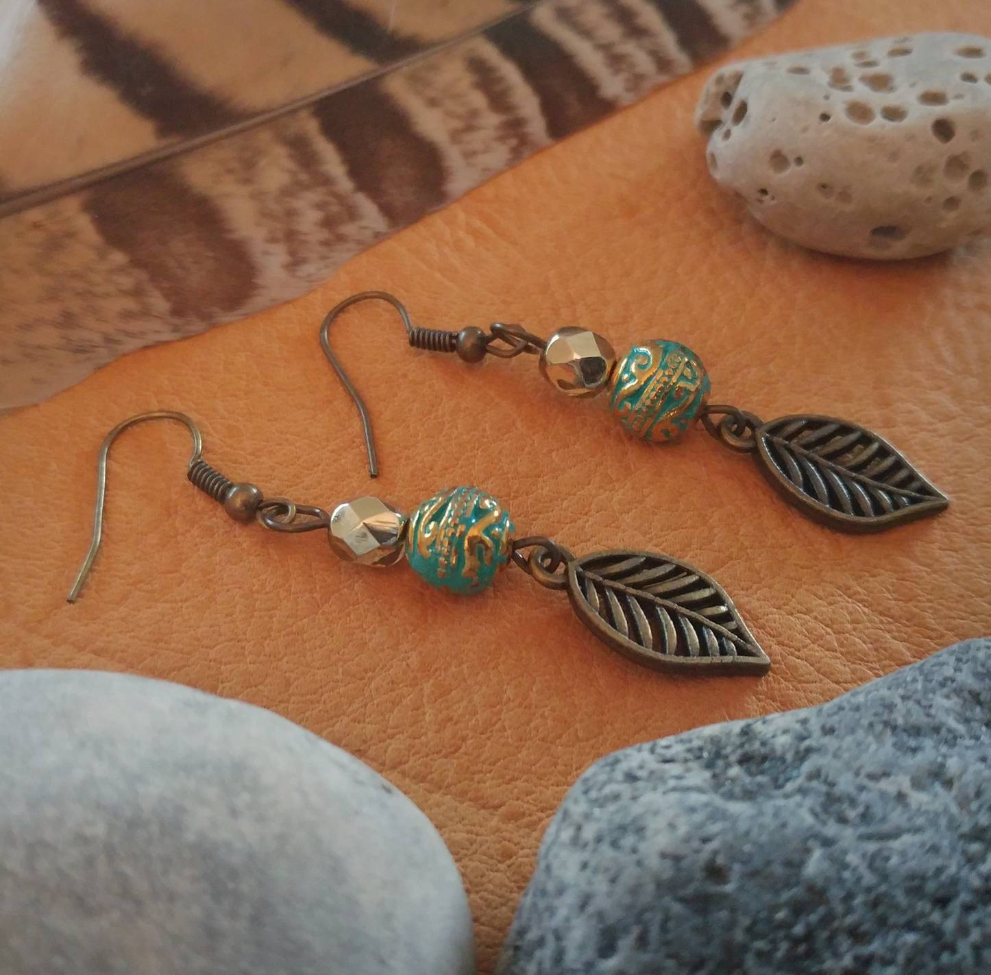 Herbstliche Luft Ohrringe/Blattohrringe Perlenohrringe Türkis Bronzeohrringe Naturohrringe Herbstliche Luft Ohrringe/Blattohrringe Perlenohrringe Türkis Bronzeohrringe Naturohrringe von BohoTribeCo