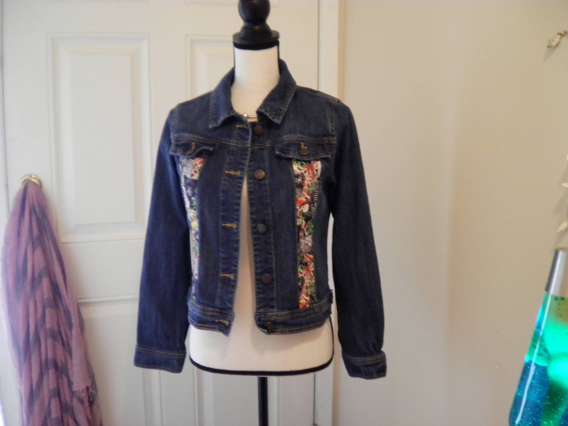 Benutzerdefinierte Mädchen Größe 14/16 Cherokee Marke Tier Druck Jean Jacke 60Er Jahre Stil Patwork Denim Für Themen Verschönerung von BohoVintageVillage