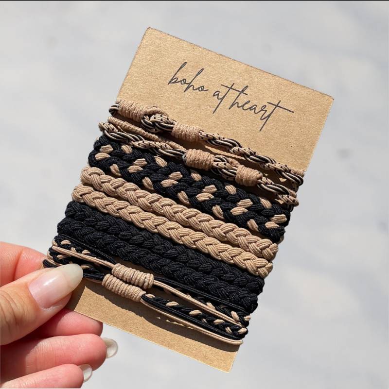 Haargummis Im Armbandstyle Beige Schwarz L Boho Armband Haargummi Zopfhalter Boho Schmuck Geschenk Für Freundin Advent Weihnacht von BohoatheartDE