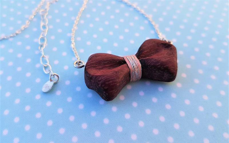 Bogen, Fliege Aus Holz Von Amaranth Und Silber Anhänger Halskette Bogen, Fliege Aus Holz Von Amaranth Und Silber Anhänger Halskette von BoisBleu