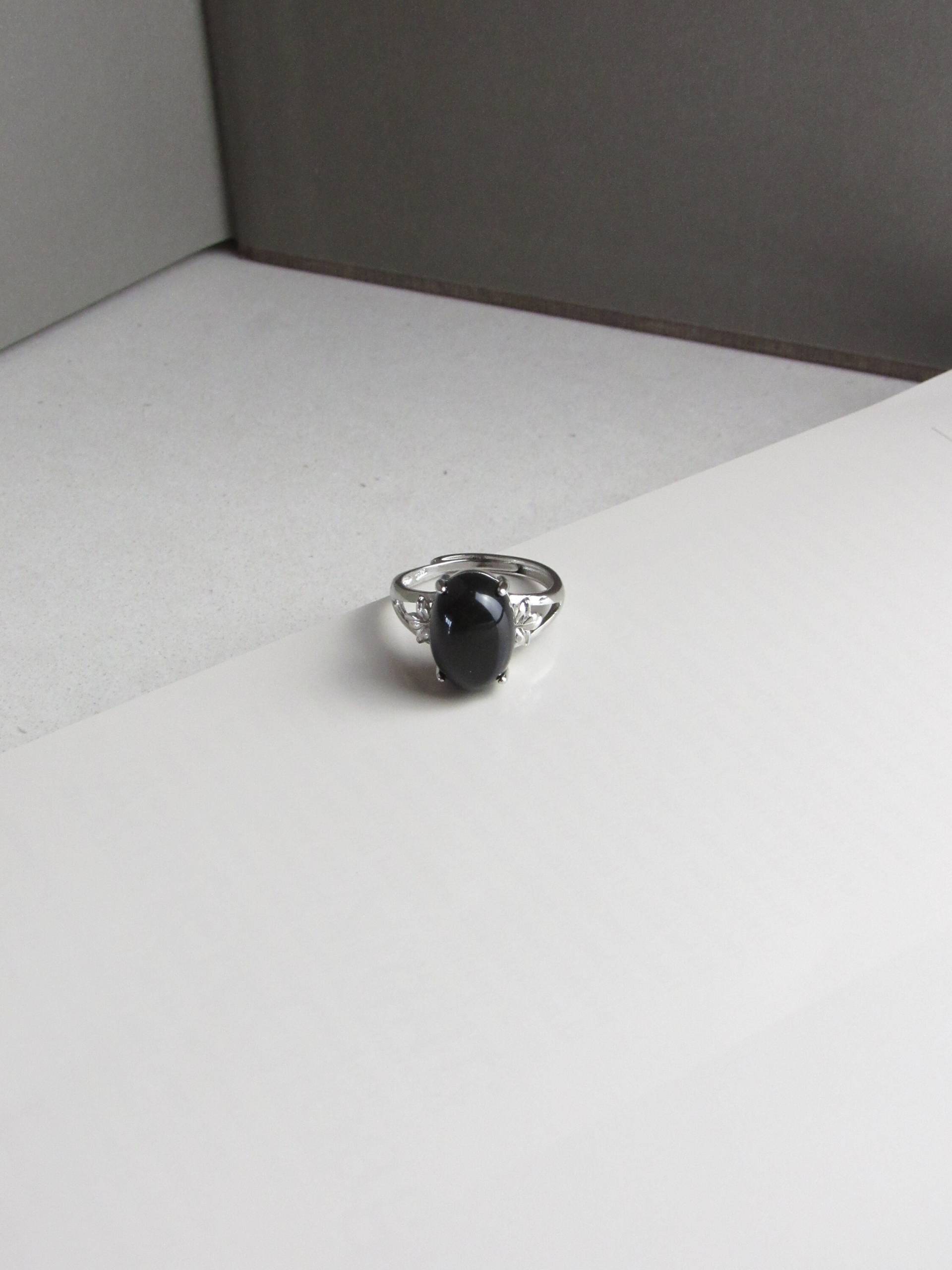 Obsidian Cabochon Silber Ring, Solitär Versprechen Verlobungsring, Ehering, Cocktailring, Schwarzer Ring von BoiteLaqueJewelry