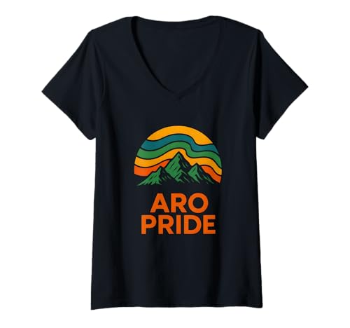 Damen Aro Pride Vintage-Damenliebe nicht erforderlich LGBTQ+ T-Shirt mit V-Ausschnitt Damen Aro Pride Vintage-Damenliebe nicht erforderlich LGBTQ+ T-Shirt mit V-Ausschnitt von Boldly Queer - Expressive Pride Apparel for All