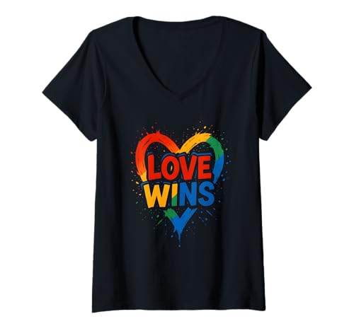 Damen Gay Pride Month Love gewinnt Vintage-Regenbogenherz LGBTQ+ T-Shirt mit V-Ausschnitt von Boldly Queer - Expressive Pride Apparel for All